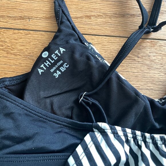 ATHLETA 34 B/C Slash Stripe Blousy Tankini Swim Top Black White Striped Tank - Picture 6 of 6
